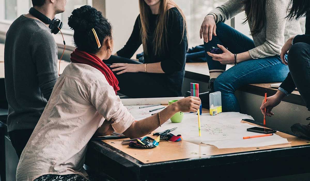 Discuss For Project – Trao đổi để cùng tạo nên thành công